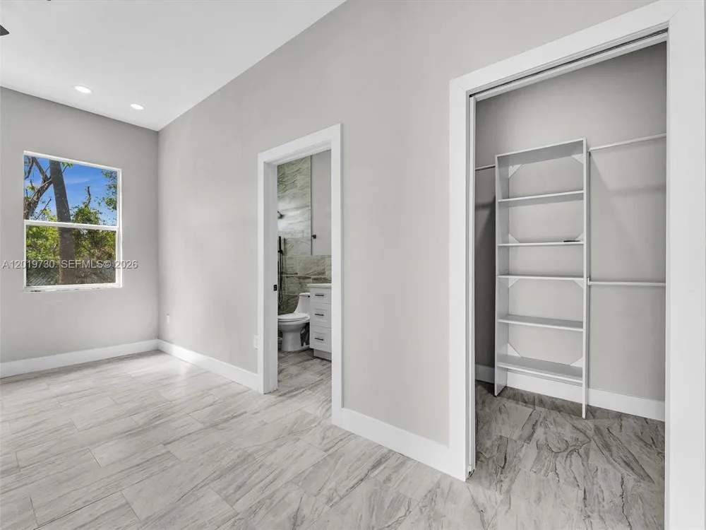 313 S 13th St #B Fort Pierce, FL 34950