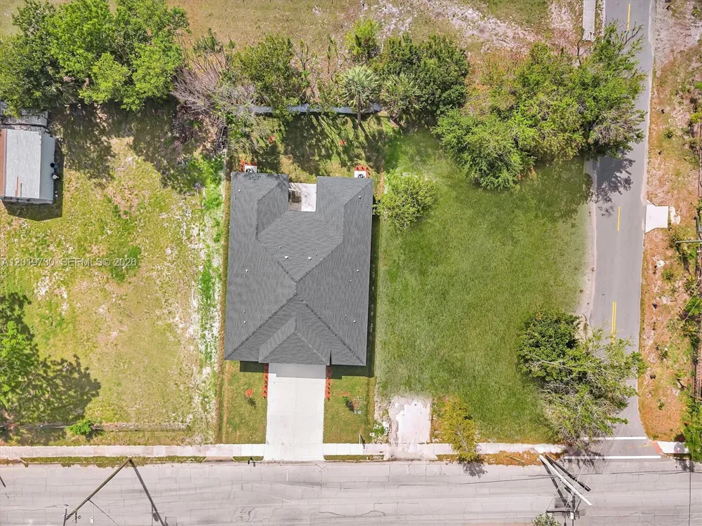 313 S 13th St #B Fort Pierce, FL 34950
