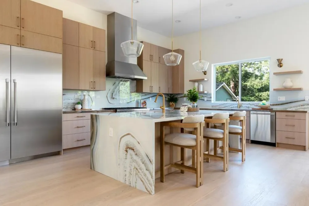 20599 Leonard Road Saratoga, CA 95070
