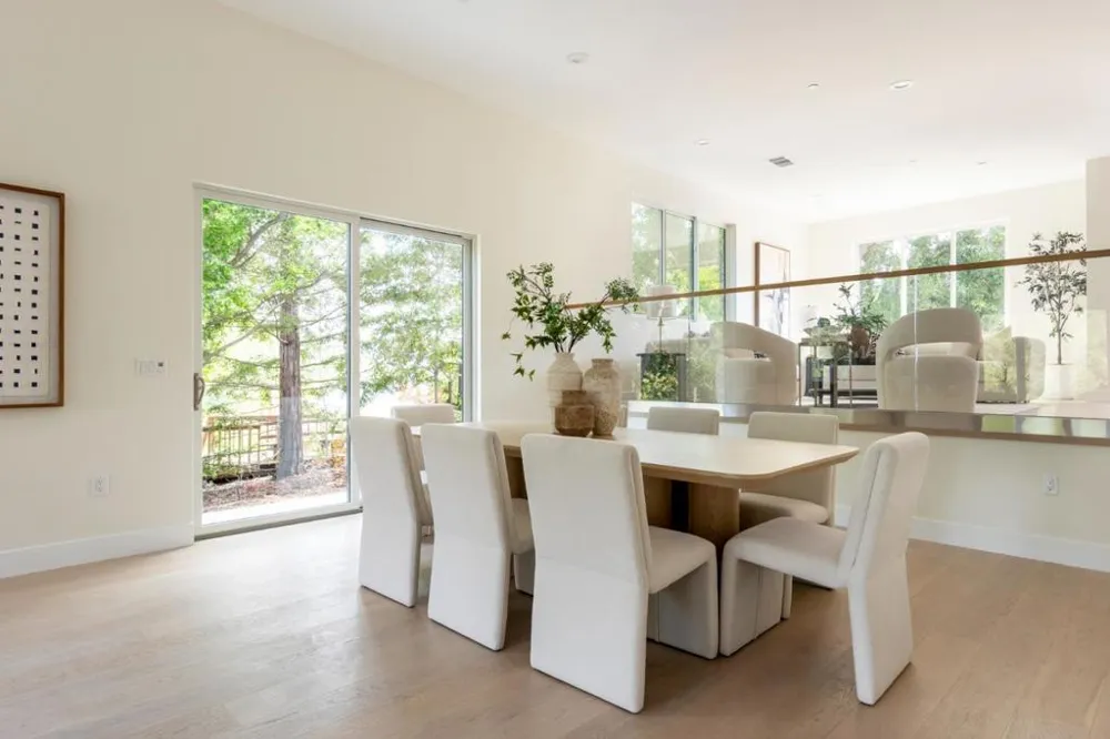 20599 Leonard Road Saratoga, CA 95070