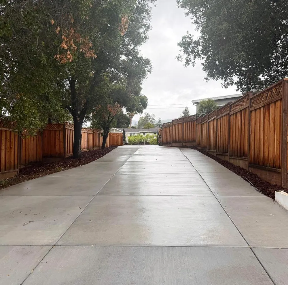 20599 Leonard Road Saratoga, CA 95070