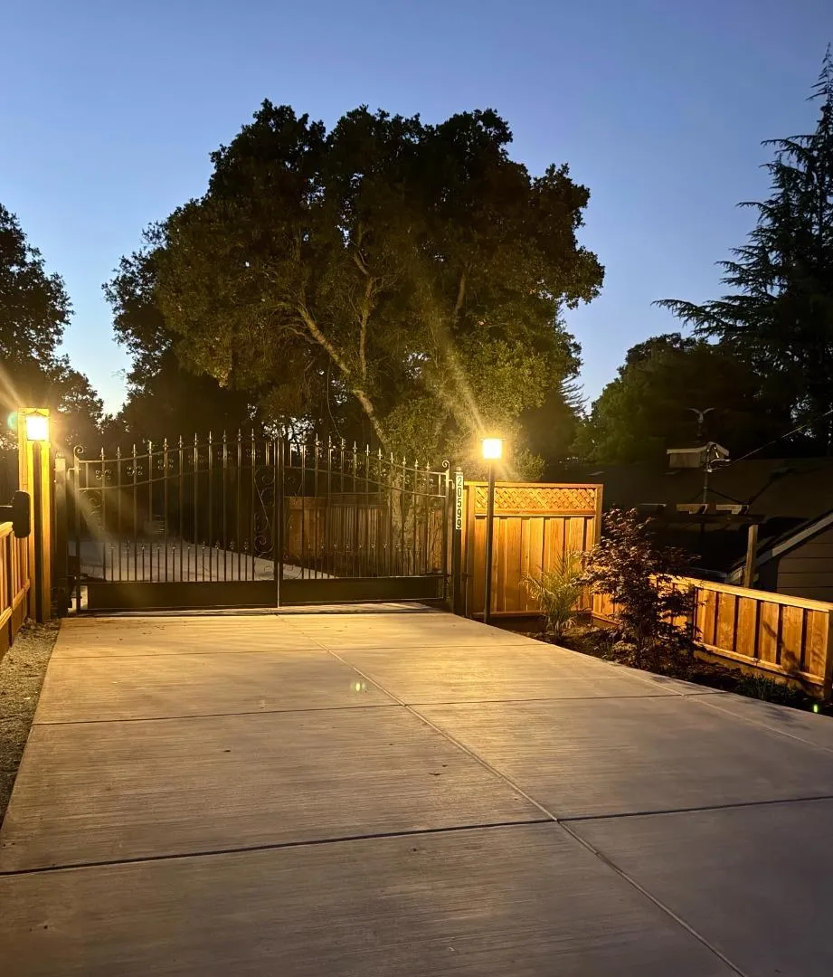 20599 Leonard Road Saratoga, CA 95070