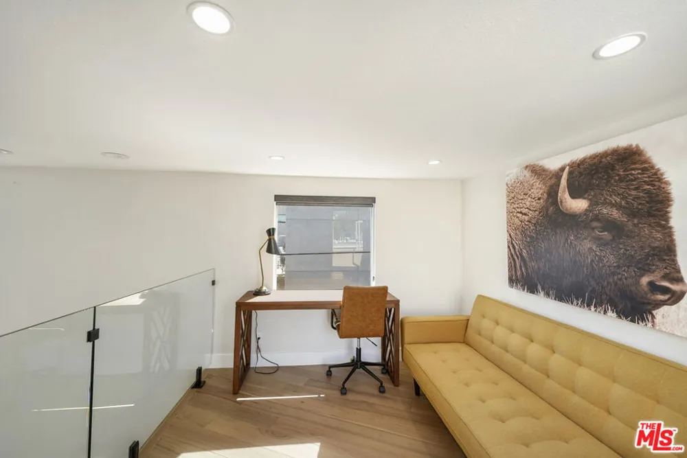 4139 Cahuenga Boulevard #106 North Hollywood, CA 91602