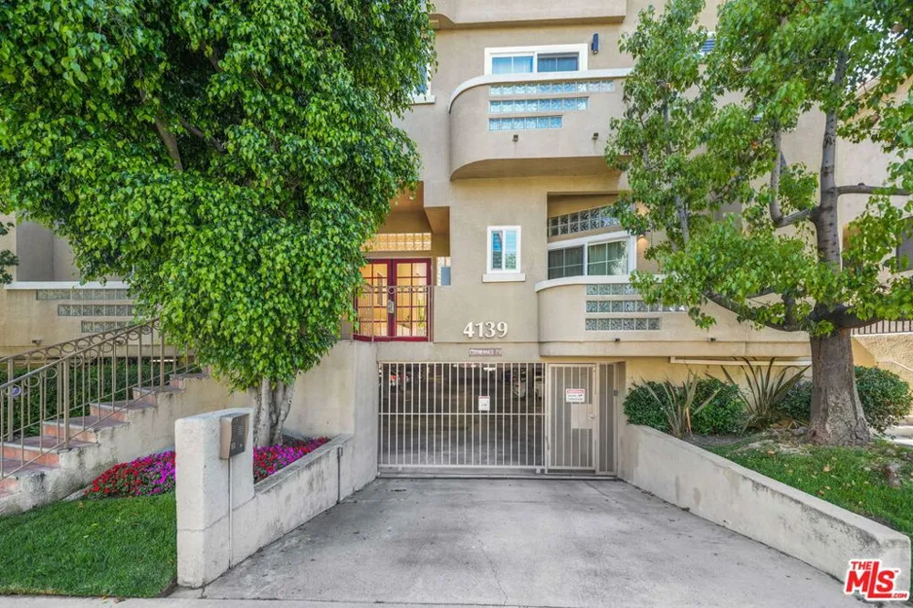 4139 Cahuenga Boulevard #106 North Hollywood, CA 91602