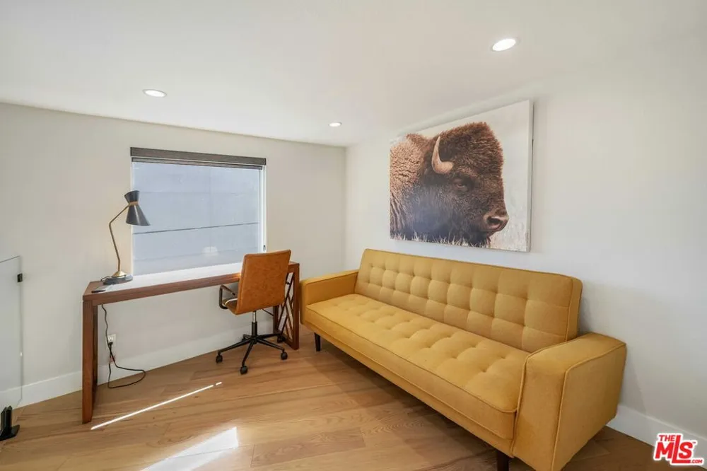 4139 Cahuenga Boulevard #106 North Hollywood, CA 91602