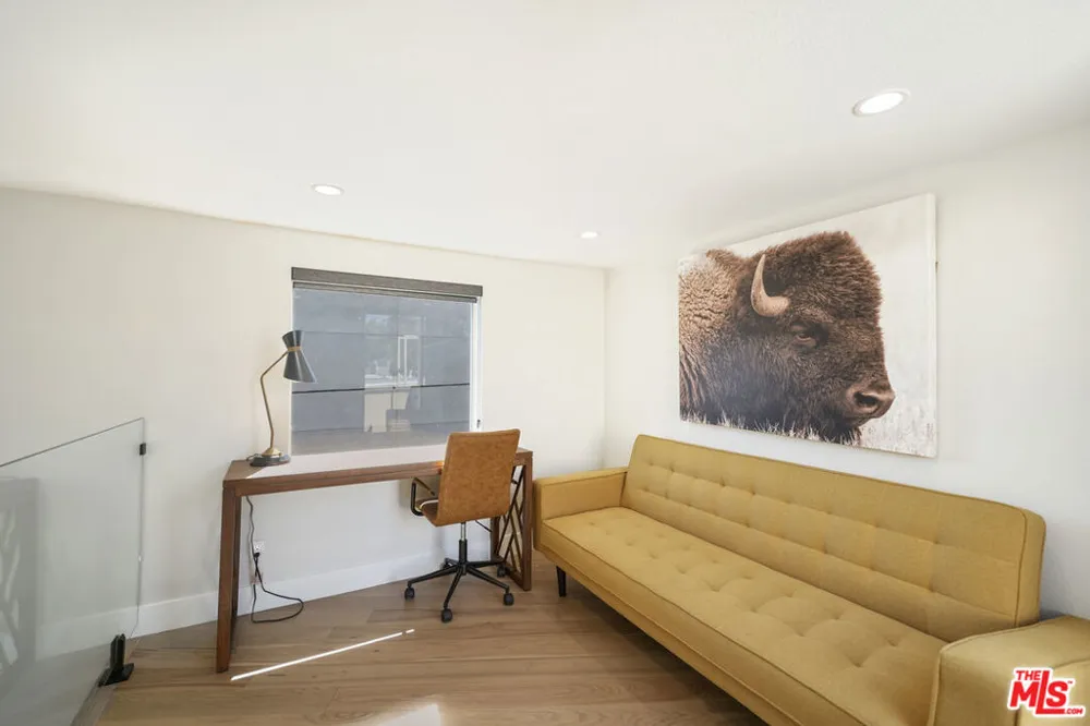 4139 Cahuenga Boulevard #106 North Hollywood, CA 91602