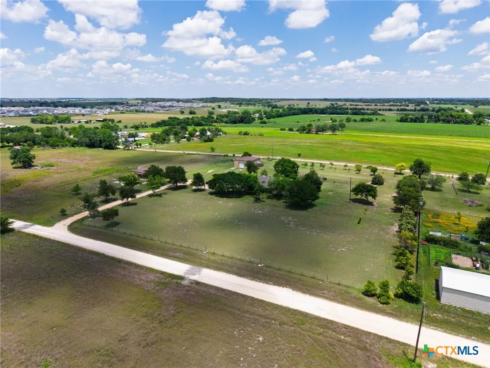 120 Rae Lane Jarrell, TX 76537