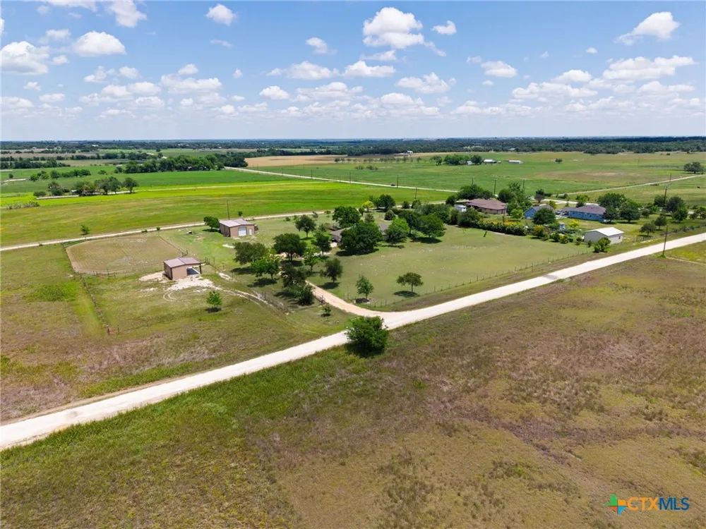 120 Rae Lane Jarrell, TX 76537