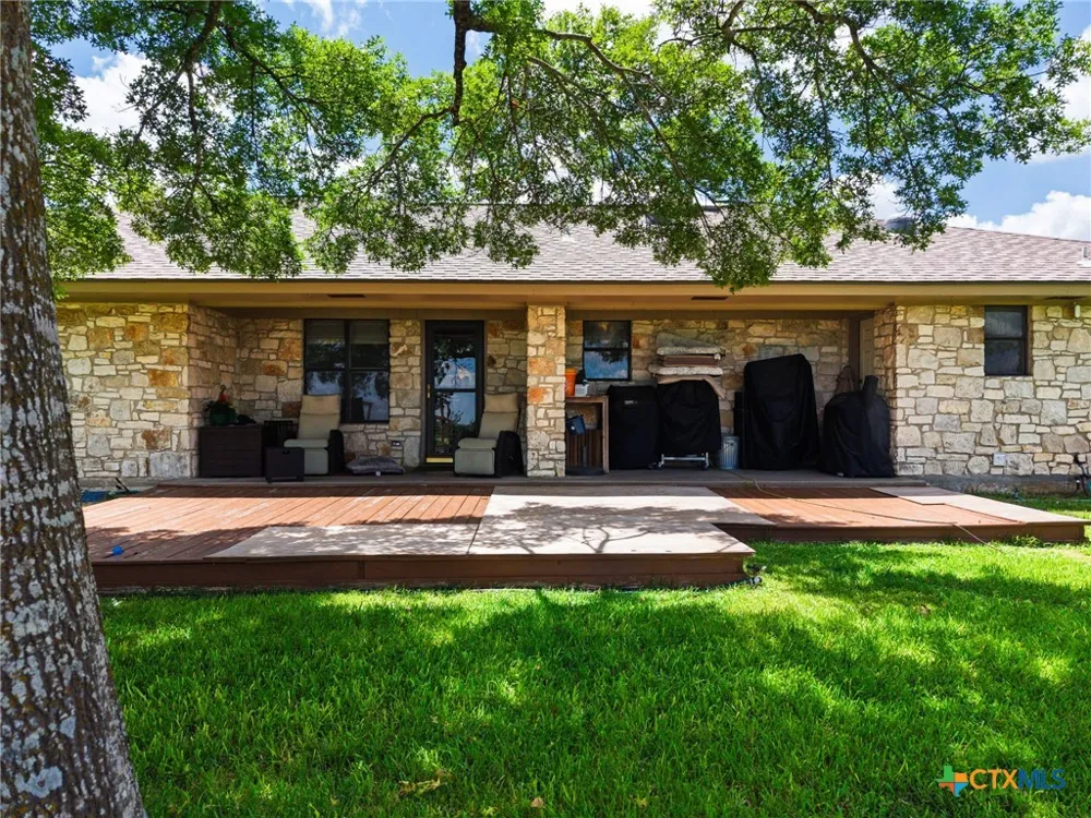 120 Rae Lane Jarrell, TX 76537