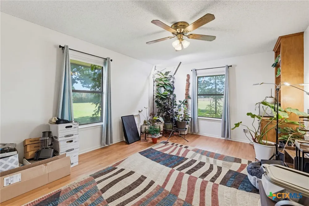 120 Rae Lane Jarrell, TX 76537
