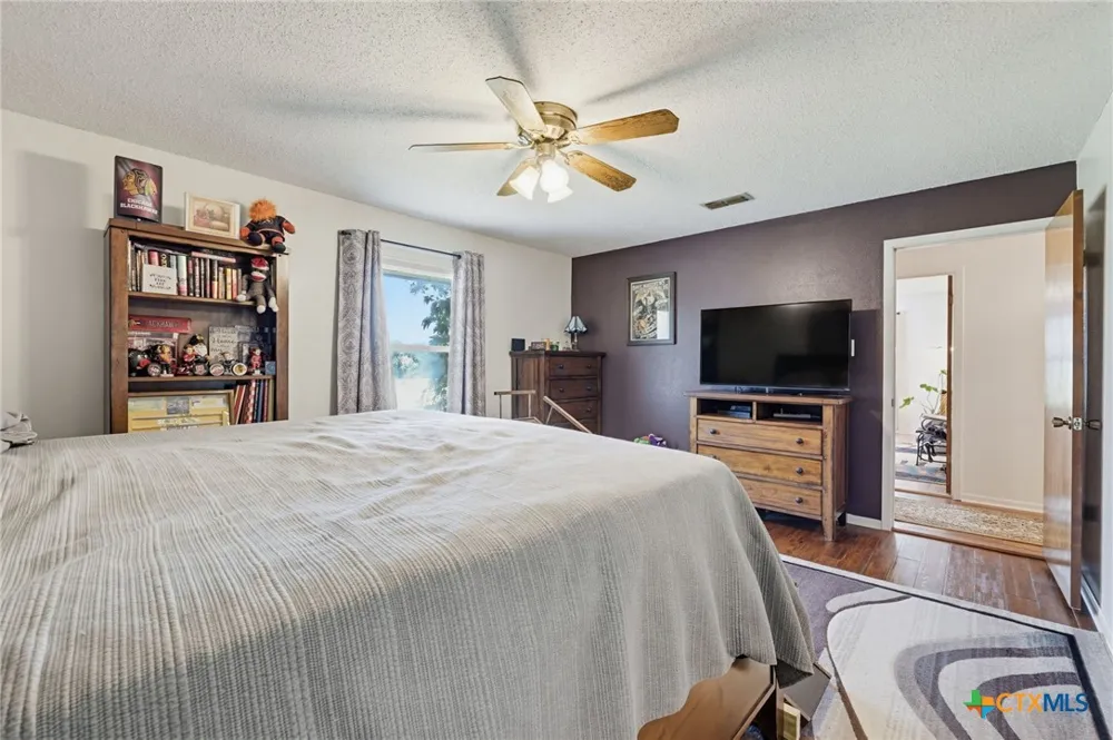 120 Rae Lane Jarrell, TX 76537