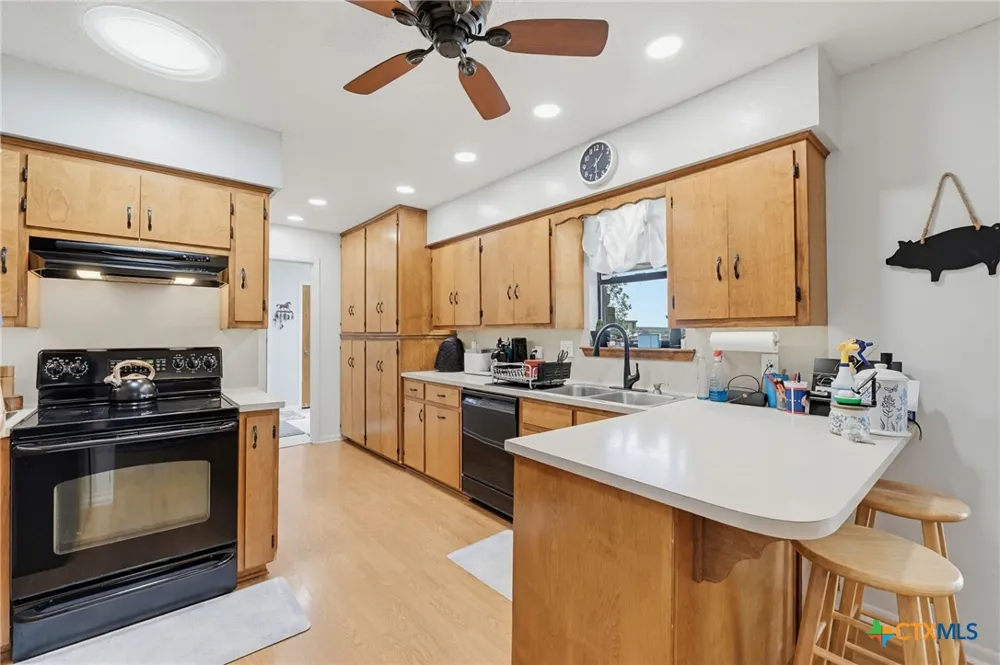 120 Rae Lane Jarrell, TX 76537