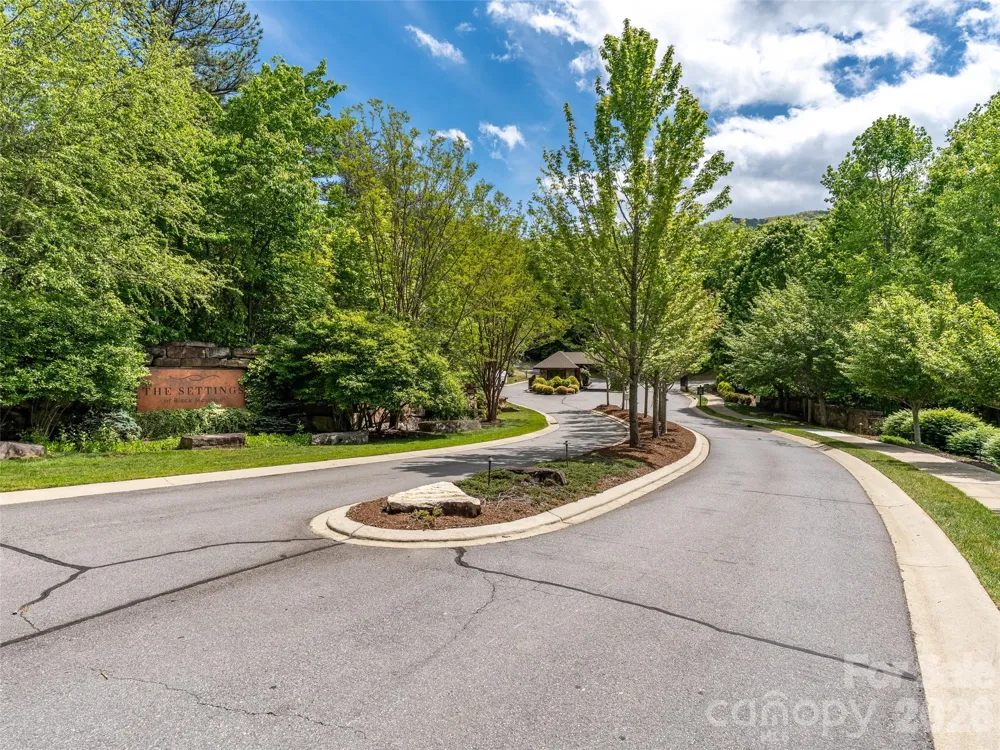 9 Crockett Ridge Road Black Mountain, NC 28711