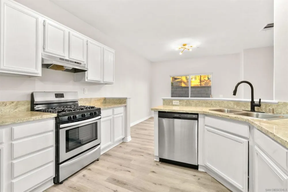 26154 Williams Way #B Murrieta, CA 92563