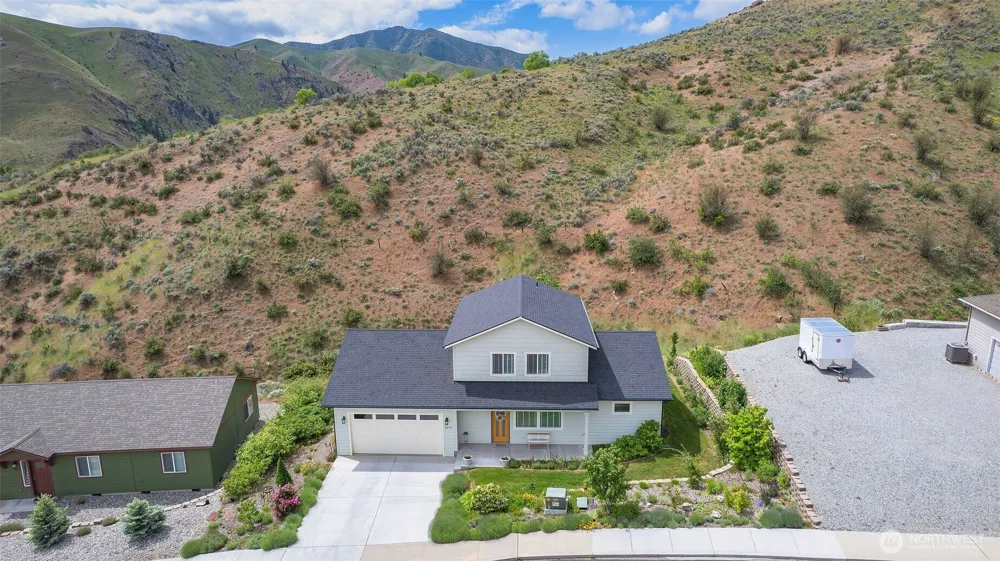 9975 Saska Way Entiat, WA 98822