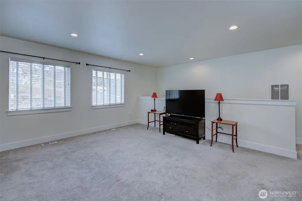 9975 Saska Way Entiat, WA 98822