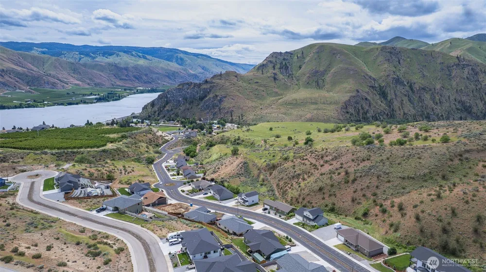 9975 Saska Way Entiat, WA 98822