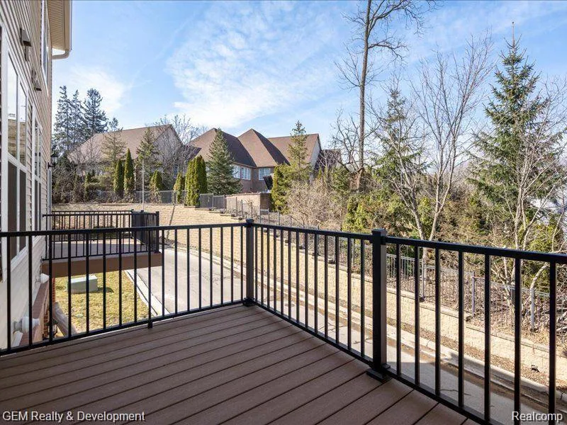 506 Village Lane Milford Village, MI 48381