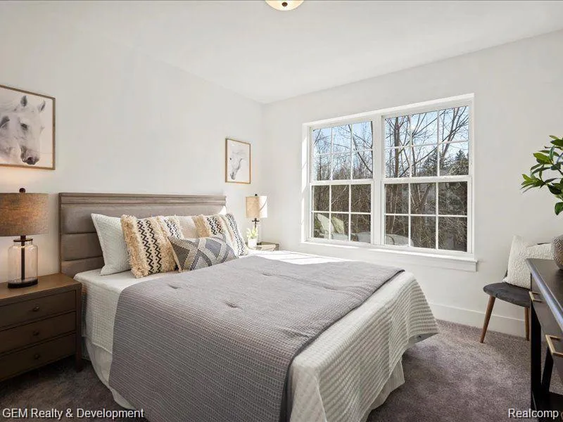 506 Village Lane Milford Village, MI 48381