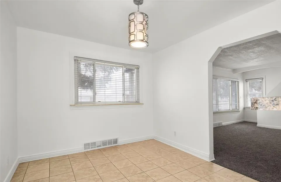 24868 Grove Avenue Eastpointe City, MI 48021