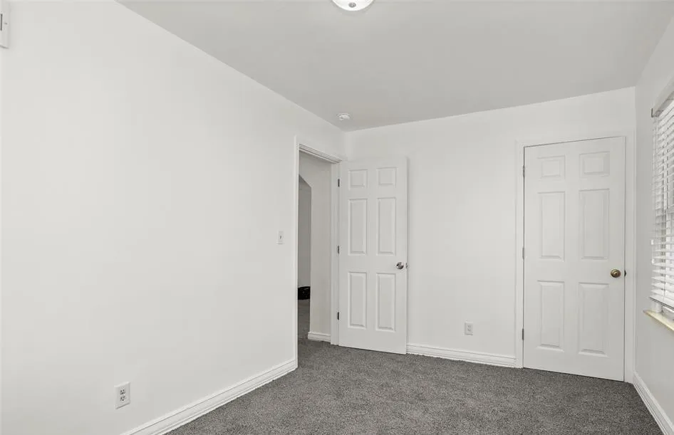 24868 Grove Avenue Eastpointe City, MI 48021