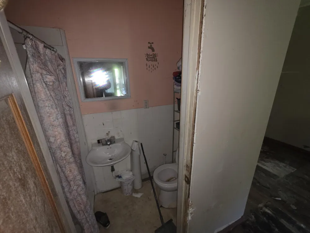 206 S Berrien Street Albion City, MI 49224