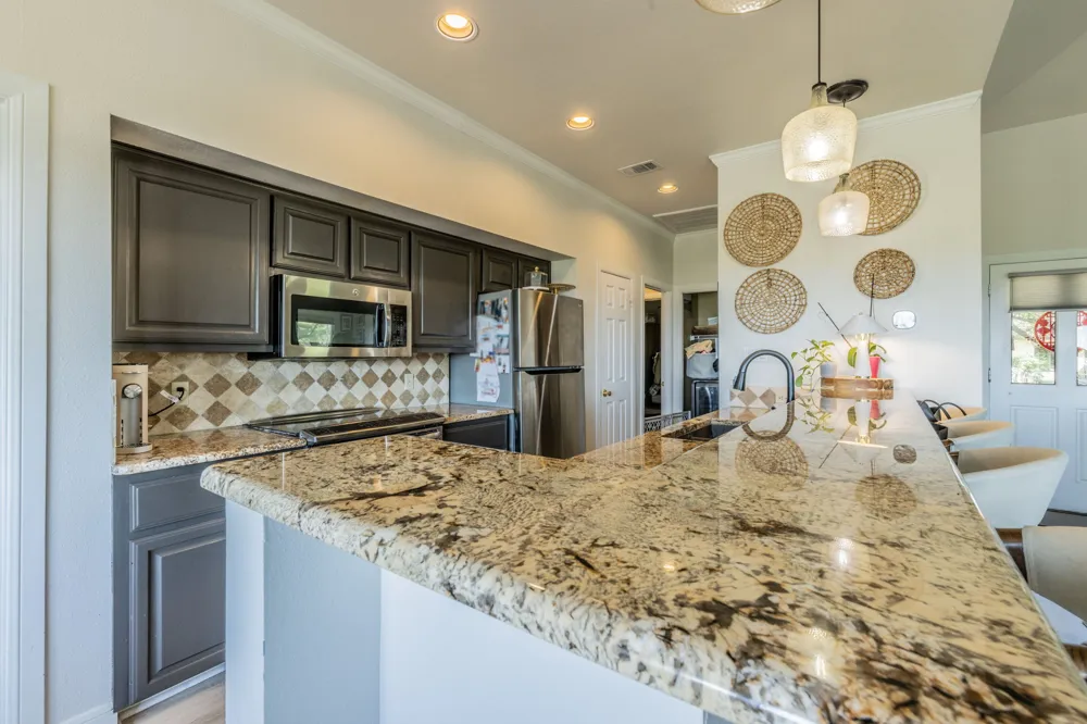 1703 Clubhouse Hill Drive Spicewood, TX 78669