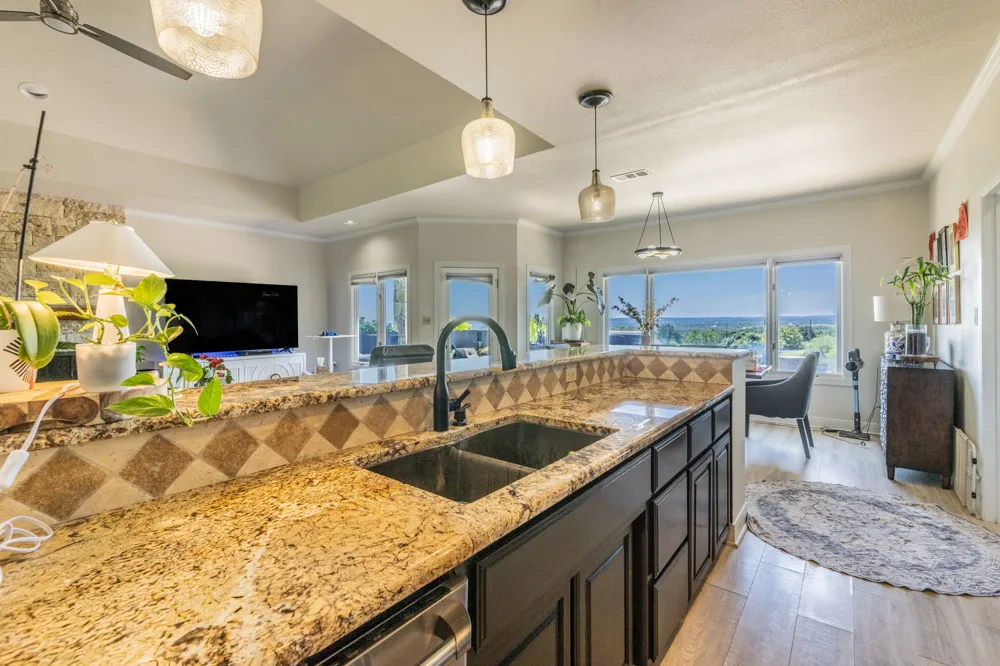 1703 Clubhouse Hill Drive Spicewood, TX 78669