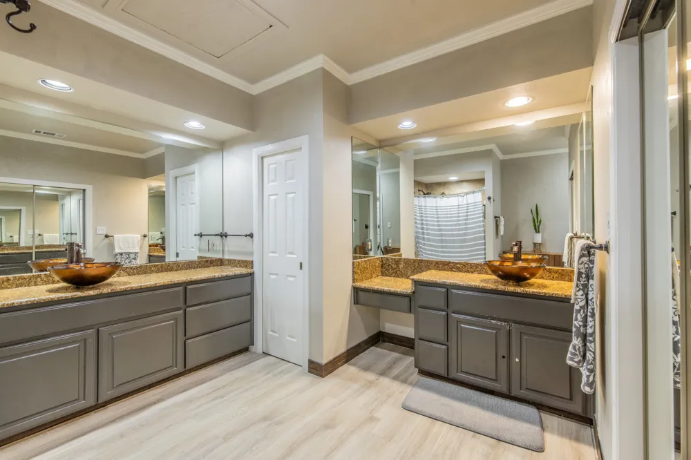 1703 Clubhouse Hill Drive Spicewood, TX 78669