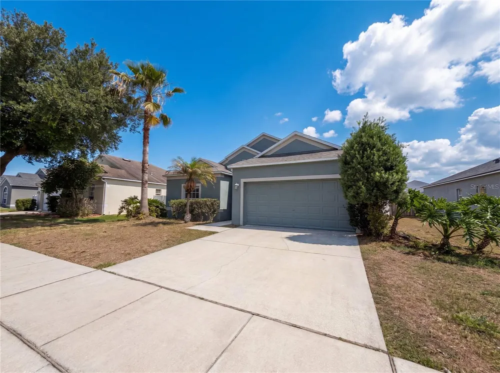 3408 GROVE BLOSSOM LANE Plant City, FL 33567