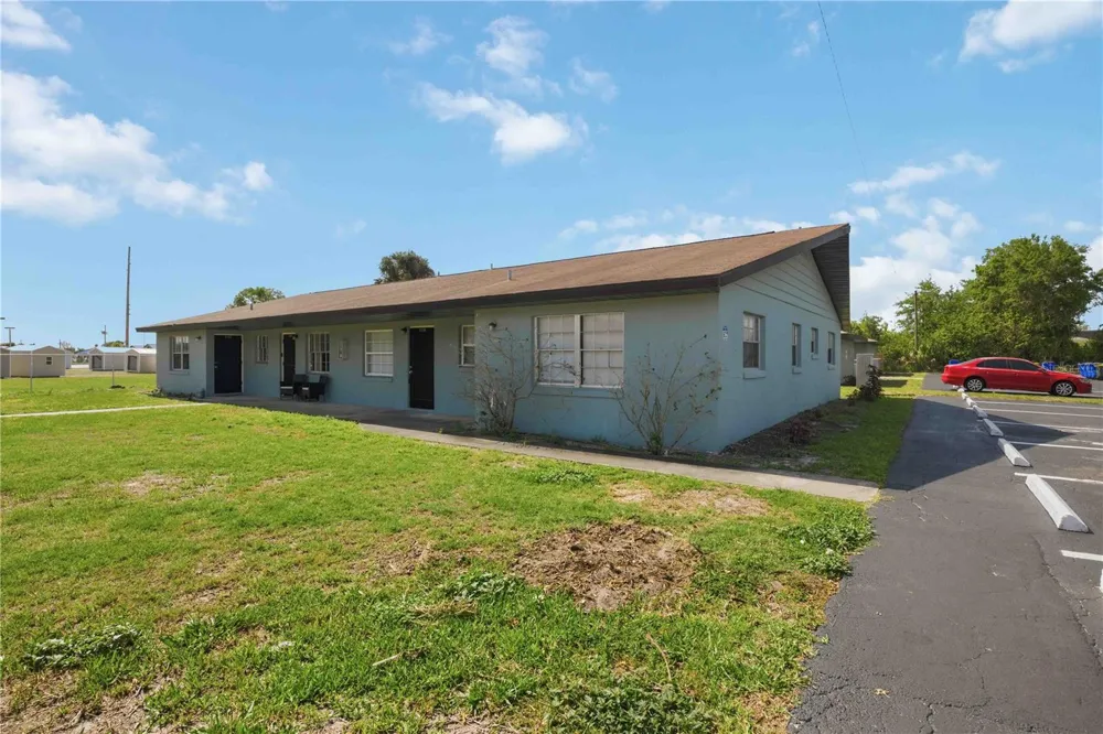 1118 MELODY LANE Sebring, FL 33872