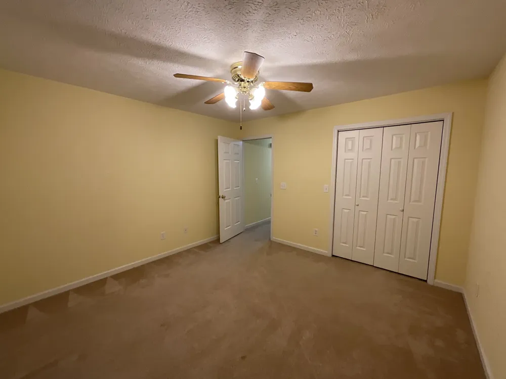 1725 Hollow Oak Dr Lebanon, TN 37087