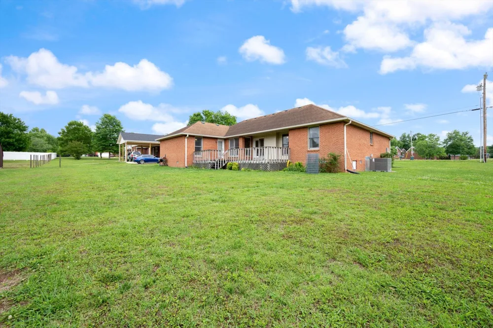 1725 Hollow Oak Dr Lebanon, TN 37087