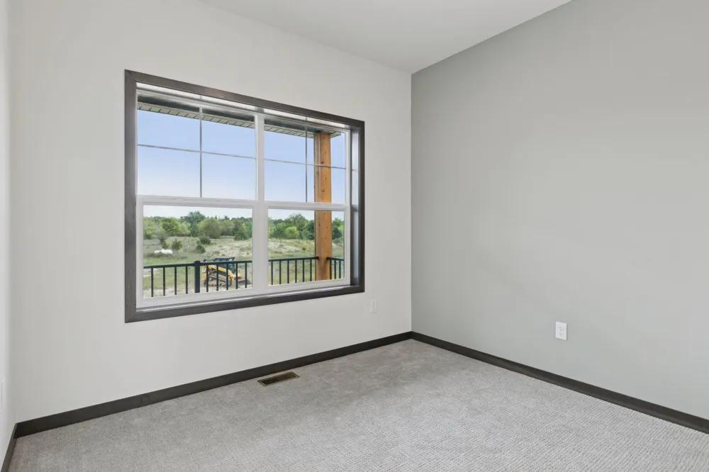 2840 219th Avenue NE East Bethel, MN 55011