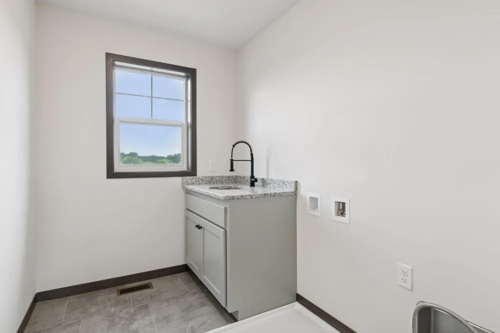 2840 219th Avenue NE East Bethel, MN 55011