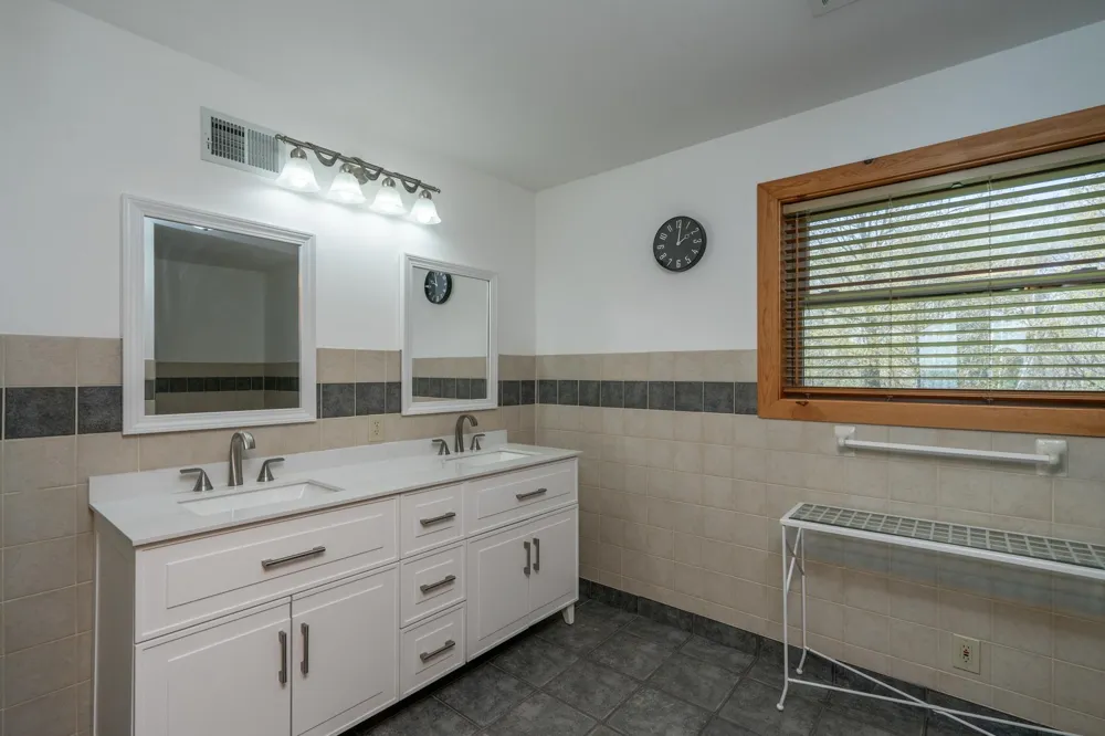 31512 Lowry Circle Cushing, MN 56443