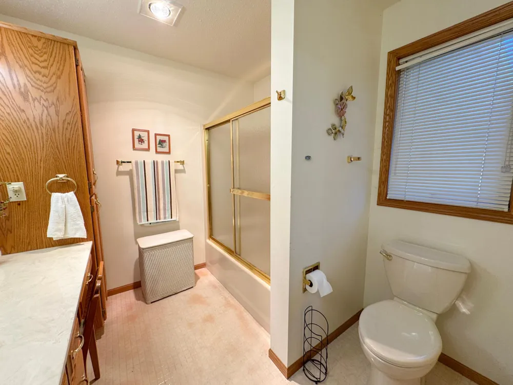 2206 Arrowwood Court Fergus Falls, MN 56537