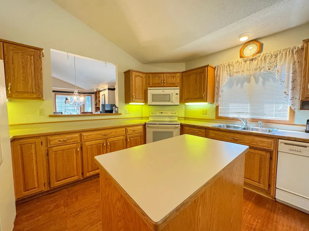 2206 Arrowwood Court Fergus Falls, MN 56537