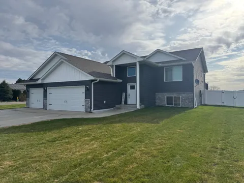17632 Grace Lane