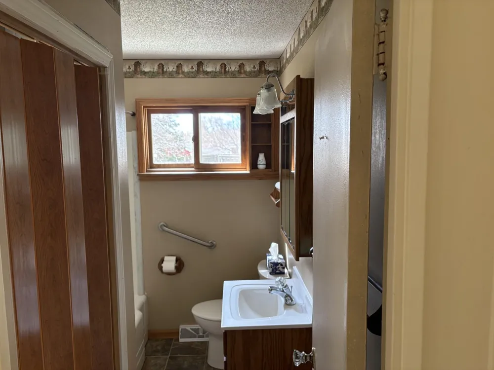 408 E 32nd Street Hibbing, MN 55746
