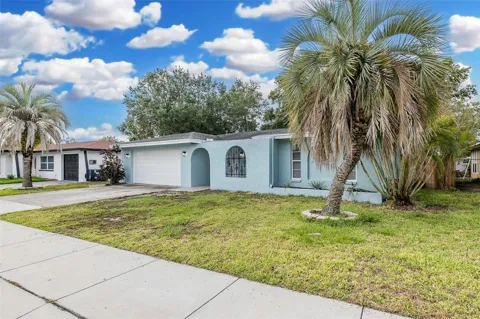1815 DRIFTWOOD CIRCLE S