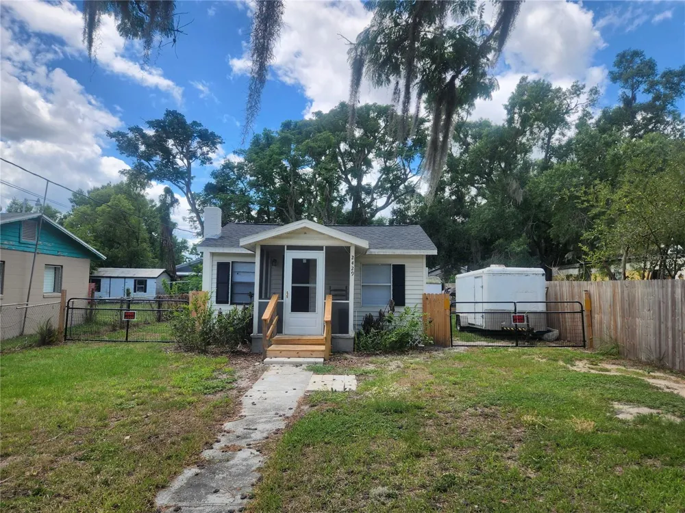 2429 LAKEVIEW STREET Lakeland, FL 33801