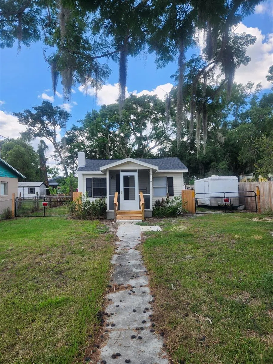 2429 LAKEVIEW STREET Lakeland, FL 33801