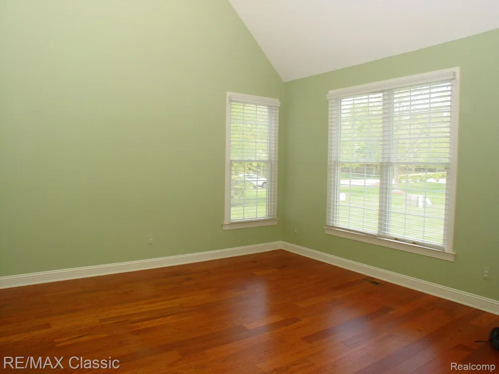 26426 Island Lake Drive #24 Novi City, MI 48374