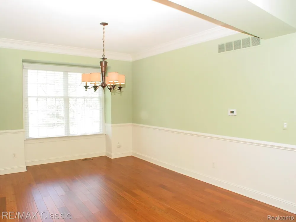 26426 Island Lake Drive #24 Novi City, MI 48374