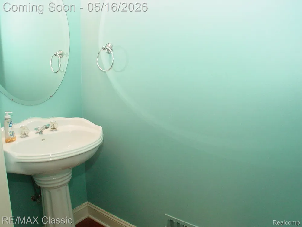 26426 Island Lake Drive #24 Novi City, MI 48374