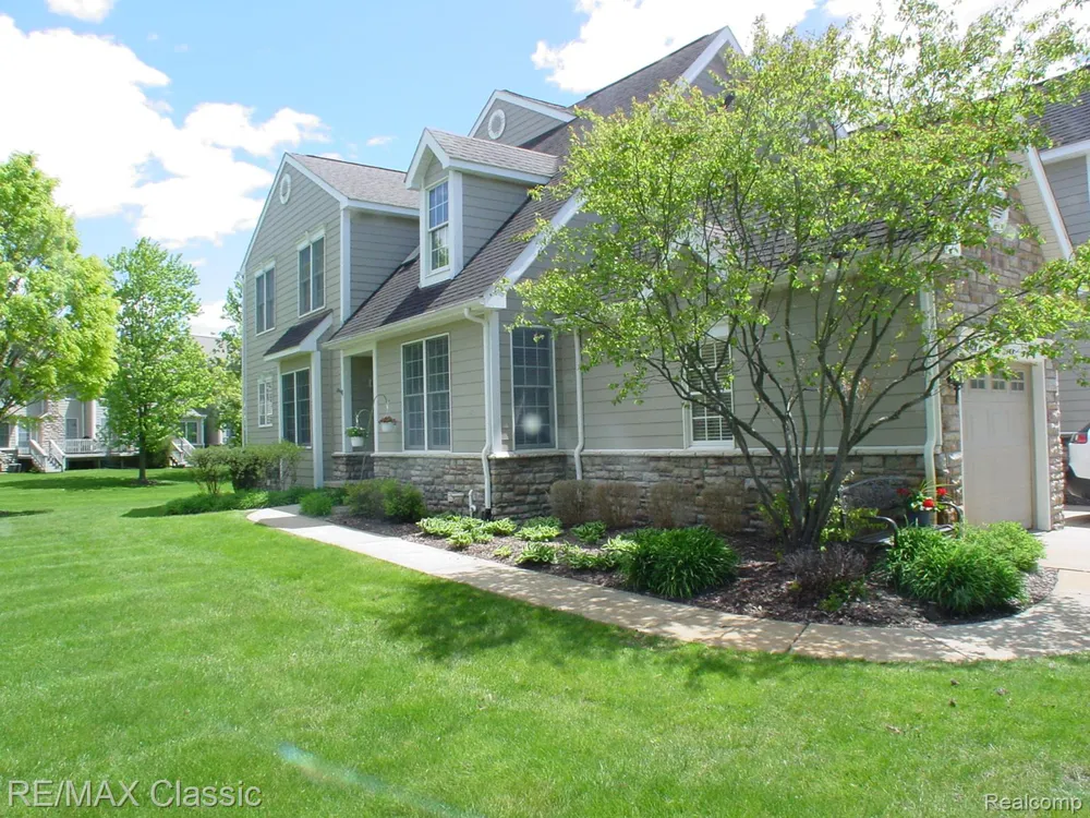 26426 Island Lake Drive #24 Novi City, MI 48374