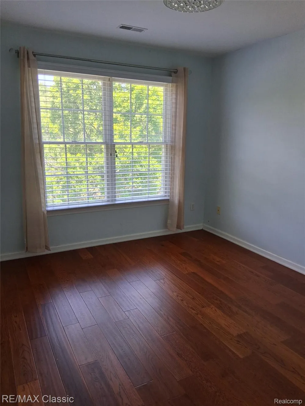 26426 Island Lake Drive #24 Novi City, MI 48374
