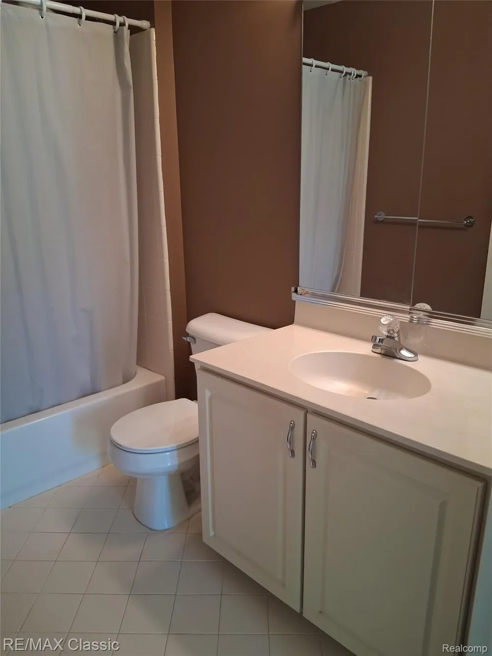 26426 Island Lake Drive #24 Novi City, MI 48374