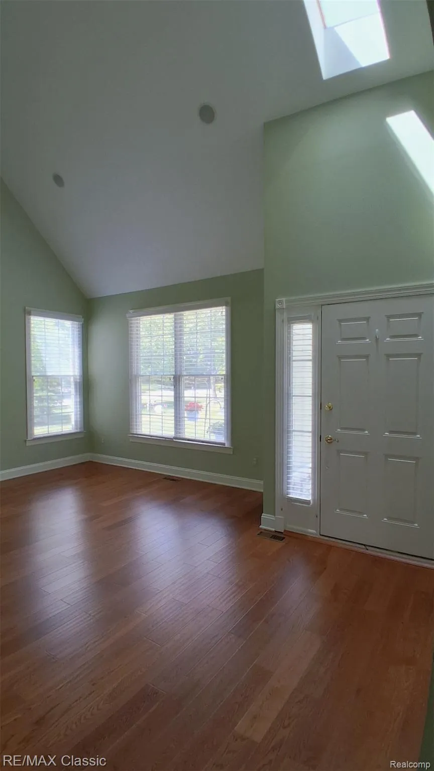 26426 Island Lake Drive #24 Novi City, MI 48374